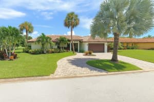 1998 KANSAS AVENUE, ST PETERSBURG, FL 33703 - MLS#MFRTB8437665