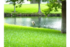 11237 KAPOK GRAND CIRCLE, ST PETERSBURG, FL 33708 - MLS#MFRTB8437670