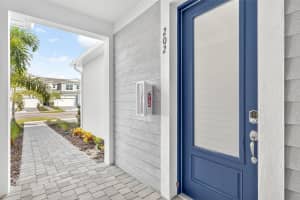 17420 MOONFLOWER DRIVE, VENICE, FL 34293 - MLS#MFRTB8437754