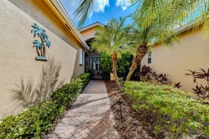 15716 AURORA LAKE CIRCLE, WIMAUMA, FL 33598 - MLS#MFRTB8437774