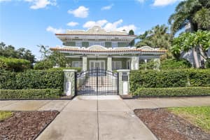1311 BEACH DRIVE, ST PETERSBURG, FL 33713 - MLS#MFRTB8437792