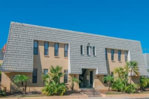 704 LYNDHURST STREET, DUNEDIN, FL 34698 - MLS#MFRTB8437807