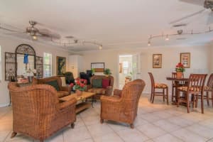 704 LYNDHURST STREET, DUNEDIN, FL 34698 - MLS#MFRTB8437807