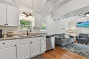 713 SMITH STREET, CLEARWATER, FL 33756 - MLS#MFRTB8437830