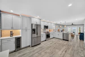 5186 COQUINA KEY DRIVE, ST PETERSBURG, FL 33705 - MLS#MFRTB8437872