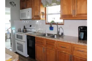 69 THATCH PALM STREET, LARGO, FL 33770 - MLS#MFRTB8437880