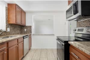 7670 8TH STREET, ST PETERSBURG, FL 33702 - MLS#MFRTB8438033