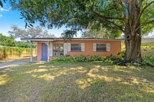10015 25TH STREET, TAMPA, FL 33612 - MLS#MFRTB8438055