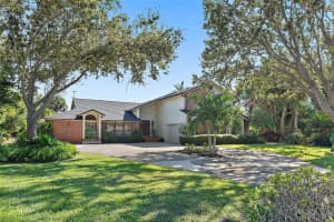 2371 LANDINGS CIRCLE, BRADENTON, FL 34209 - MLS#MFRTB8438102
