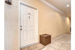4323 Bayside Village Dr #327, TAMPA