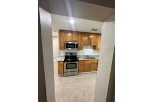 8305 HILLSBOROUGH LANE, TAMPA, FL 33604 - MLS#MFRTB8438171