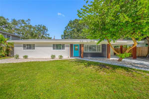 MLS# MFRTB8438196, Sarasota, Florida 34237