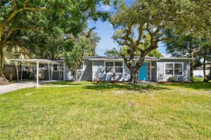 1507 LE COMPTE DRIVE, TAMPA, FL 33604 - MLS#MFRTB8438257