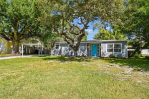 1507 LE COMPTE DRIVE, TAMPA, FL 33604 - MLS#MFRTB8438257