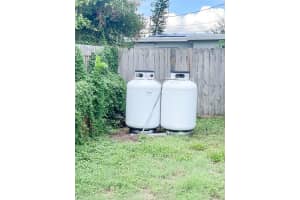 10491 117TH DRIVE, LARGO, FL 33773 - MLS#MFRTB8438381