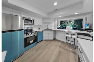 7400 SUN ISLAND DRIVE, SOUTH PASADENA, FL 33707 - MLS#MFRTB8438443