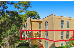 225 COUNTRY CLUB DRIVE, LARGO, FL 33771 - MLS#MFRTB8438523