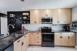 3001 58TH AVENUE, ST PETERSBURG, FL 33712 - MLS#MFRTB8438748