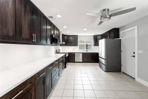 6070 DENVER STREET, ST PETERSBURG, FL 33703 - MLS#MFRTB8438756