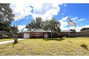 705 Westwood Dr, BRANDON