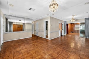 2421 STUART ST, TAMPA, FL 33605 - MLS#MFRTB8438781