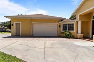 4116 WOODACRE LANE, TAMPA, FL 33624 - MLS#MFRTB8438813