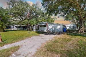 105 DOMINO DRIVE, RUSKIN, FL 33570 - MLS#MFRTB8438941