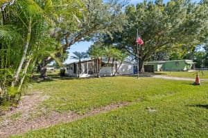105 DOMINO DRIVE, RUSKIN, FL 33570 - MLS#MFRTB8438941