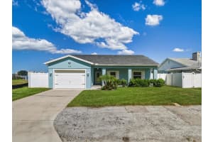 828 BAY POINT DRIVE, MADEIRA BEACH, FL 33708 - MLS#MFRTB8438960