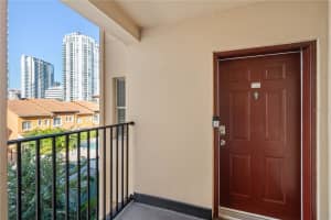 200 4TH AVENUE, ST PETERSBURG, FL 33701 - MLS#MFRTB8439044