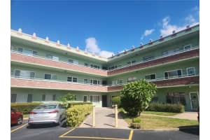 2358 Ecuadorian Way #40, CLEARWATER