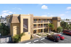 6651 SUNSET WAY, ST PETE BEACH, FL 33706 - MLS#MFRTB8439207