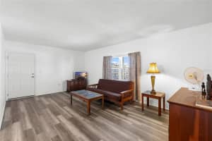 6651 SUNSET WAY, ST PETE BEACH, FL 33706 - MLS#MFRTB8439207