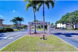 9700 STARKEY ROAD, SEMINOLE, FL 33777 - MLS#MFRTB8439275