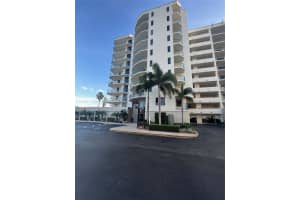 670 ISLAND WAY, CLEARWATER BEACH, FL 33767 - MLS#MFRTB8439333