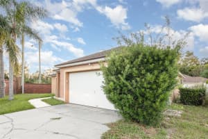105 PARADISE WOODS COURT, DAVENPORT, FL 33896 - MLS#MFRTB8439417