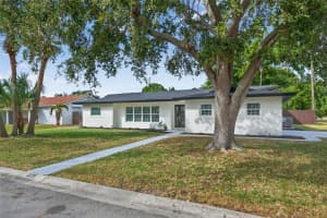 6441 27TH AVENUE, ST PETERSBURG, FL 33710 - MLS#MFRTB8439545