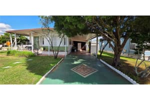 5536 Benton St, ZEPHYRHILLS