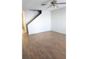 555 KENSINGTON LAKE CIRCLE, BRANDON, FL 33511 - MLS#MFRTB8439579