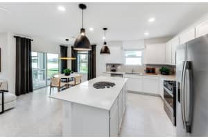 10822 SUN DROP STREET, VENICE, FL 34293 - MLS#MFRTB8439618