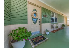 5261 97TH WAY, ST PETERSBURG, FL 33708 - MLS#MFRTB8439689