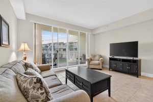 3257 MANGROVE POINT DRIVE, RUSKIN, FL 33570 - MLS#MFRTB8439711