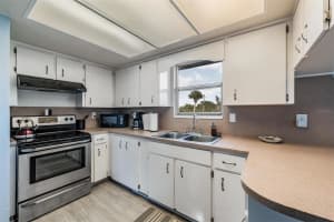 208 S Canal St Ruskin, FL 33570 - Off Market