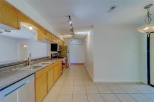 10195 SAILWINDS BOULEVARD, LARGO, FL 33773 - MLS#MFRTB8439731