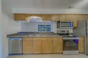 10195 SAILWINDS BOULEVARD, LARGO, FL 33773 - MLS#MFRTB8439731