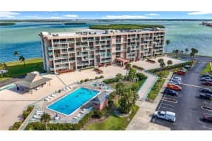 1 KEY CAPRI #201E, TREASURE ISLAND, FL 33706 - MLS#MFRTB8439821