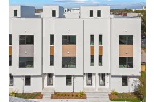 305 15TH STREET, ST PETERSBURG, FL 33705 - MLS#MFRTB8439978