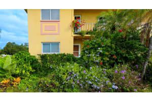 2003 GREENBRIAR BOULEVARD, CLEARWATER, FL 33763 - MLS#MFRTB8440099