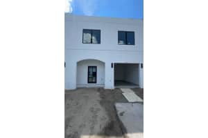 4374 CAMBIO GARDENS, TAMPA, FL 33610 - MLS#MFRTB8440124