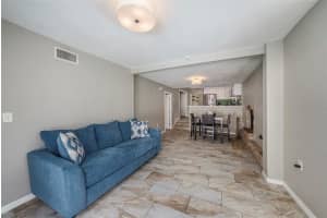 1702 KNOLLWOOD STREET, TAMPA, FL 33610 - MLS#MFRTB8440125